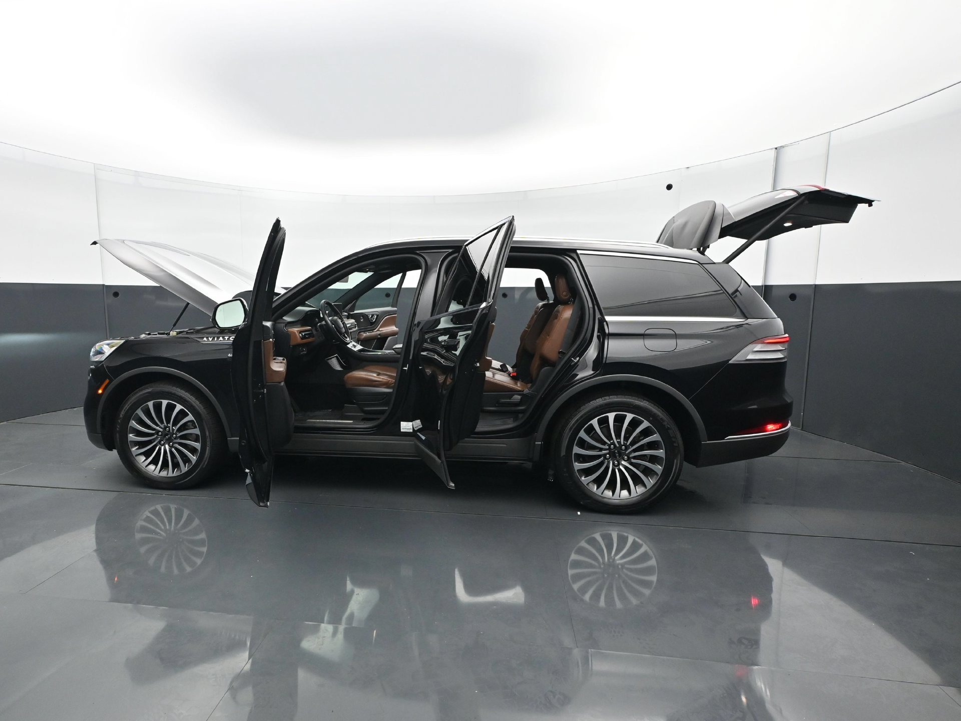 Used 2020 Lincoln Aviator Reserve w/ Class IV Trailer Tow Package AWD/4WD image 32