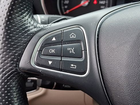 Used 2018 Mercedes-Benz C 300 4MATIC Sedan image 23