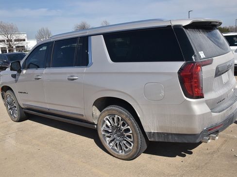 Used 2024 GMC Yukon XL Denali Ultimate image 7