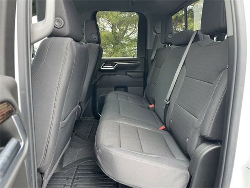 Used 2024 GMC Sierra 2500 SLE image 13