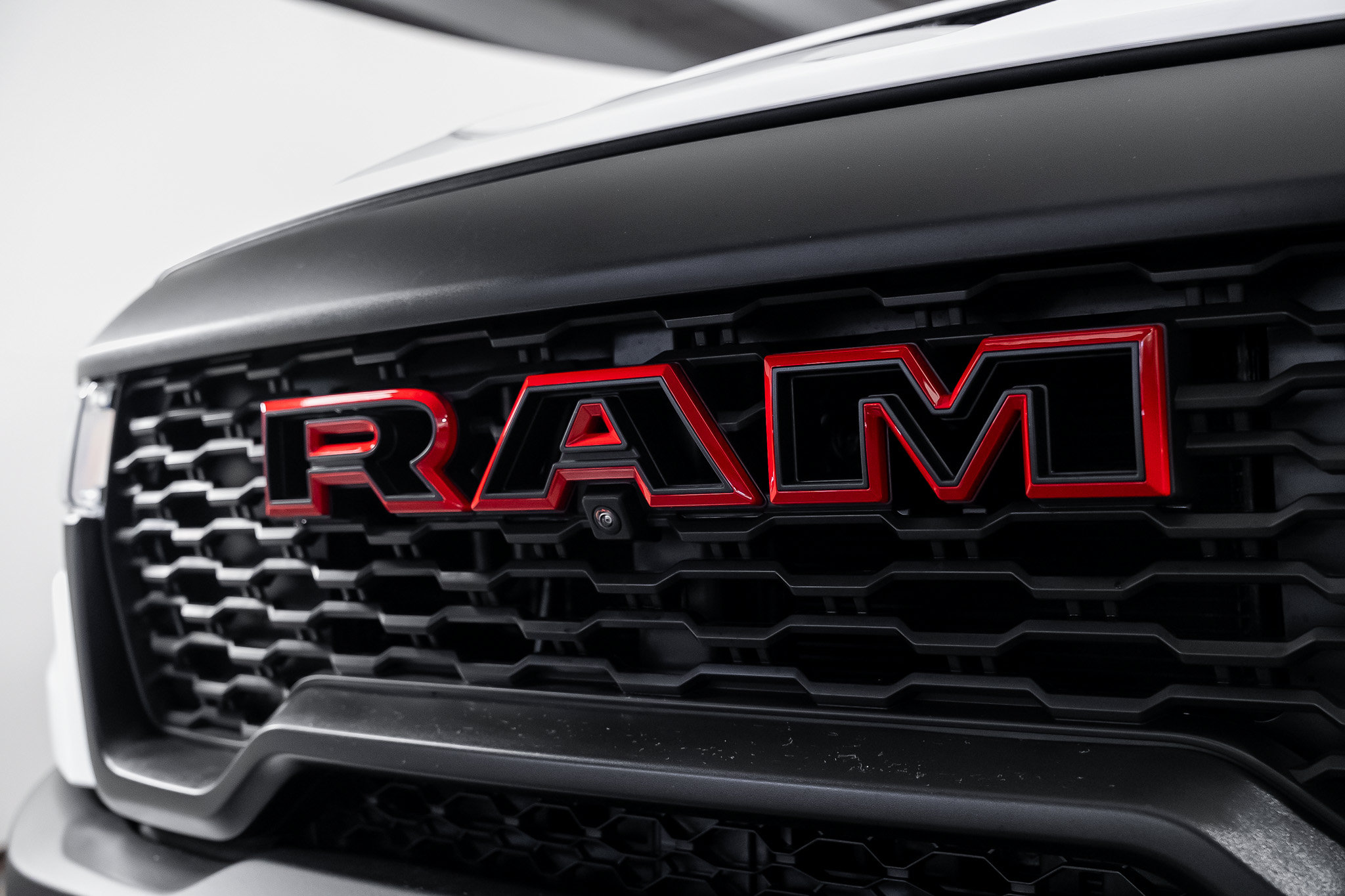 Used 2027 RAM 1500 4x4 Crew Cab image 9