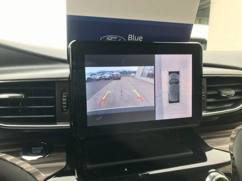 Certified 2023 Ford Explorer Limited image 13