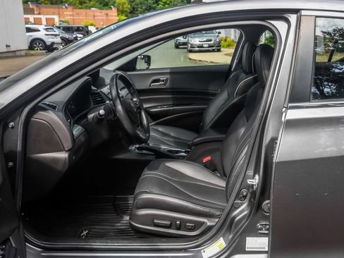 Used 2022 Acura ILX w/ Premium Package FWD image 24