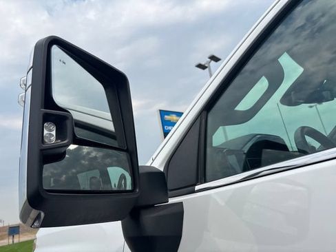 Certified 2024 Chevrolet Silverado 3500 LTZ w/ LTZ Convenience Package AWD/4WD image 30