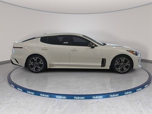 Used 2020 Kia Stinger GT-Line image 5