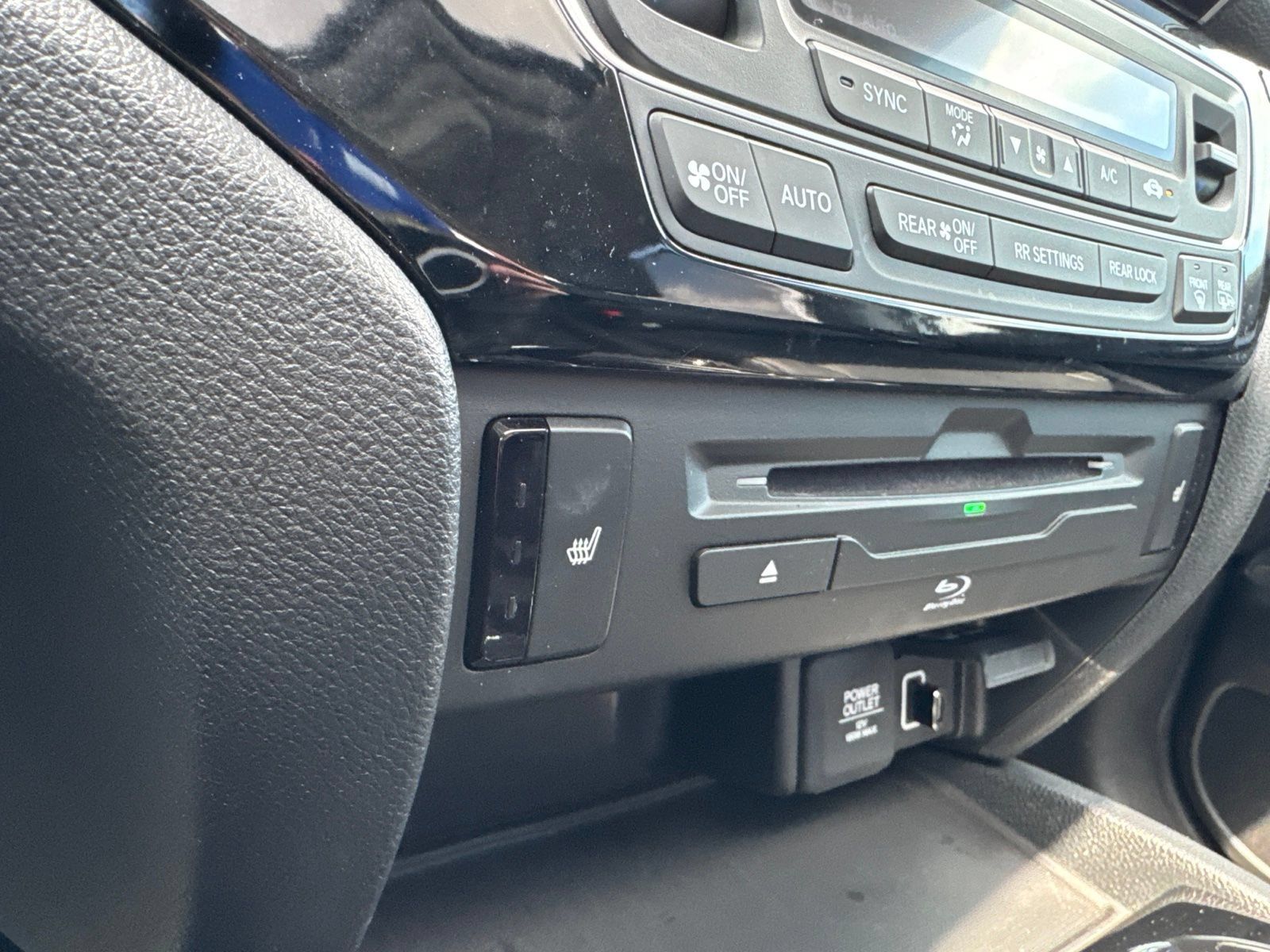 Used 2021 Honda Pilot Touring image 18