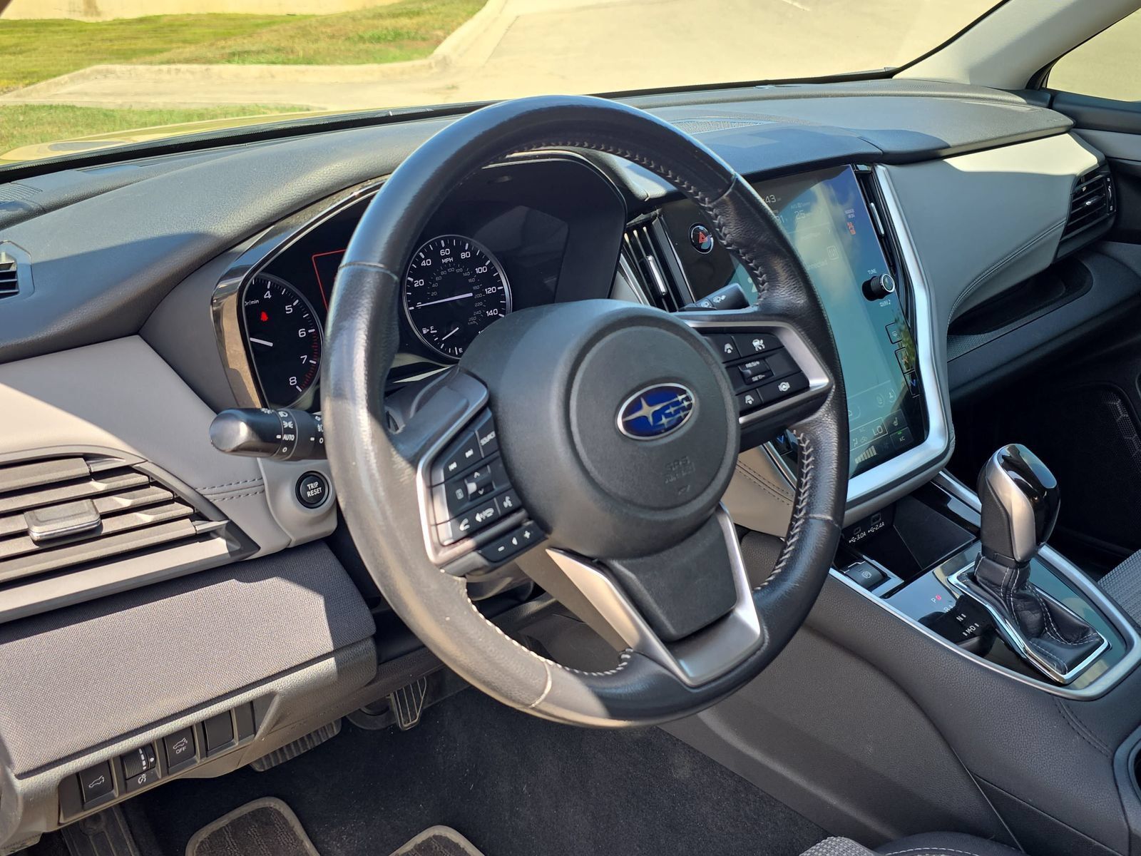Used 2023 Subaru Outback Premium AWD/4WD image 13