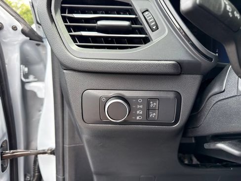 Used 2025 Ford Escape ST-Line FWD image 7