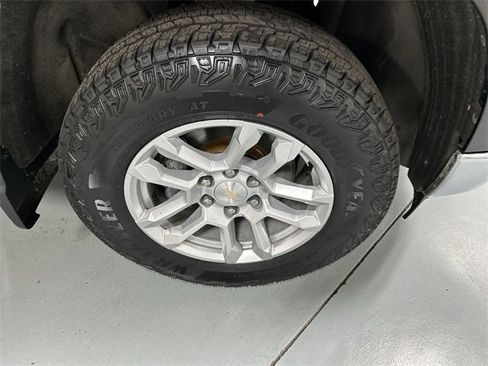 Used 2022 Chevrolet Silverado 1500 LT image 19