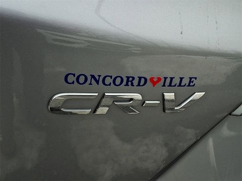 Used 2018 Honda CR-V Touring image 30