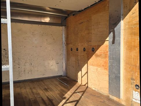 Used 2018 Chevrolet Express 3500 w/ Power Convenience Package image 33