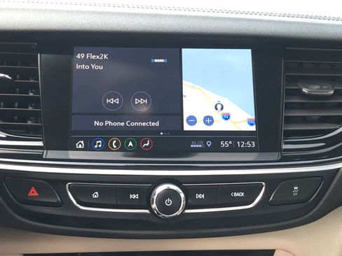 Used 2018 Buick Regal Essence w/ Driver Confidence Package #1 image 14