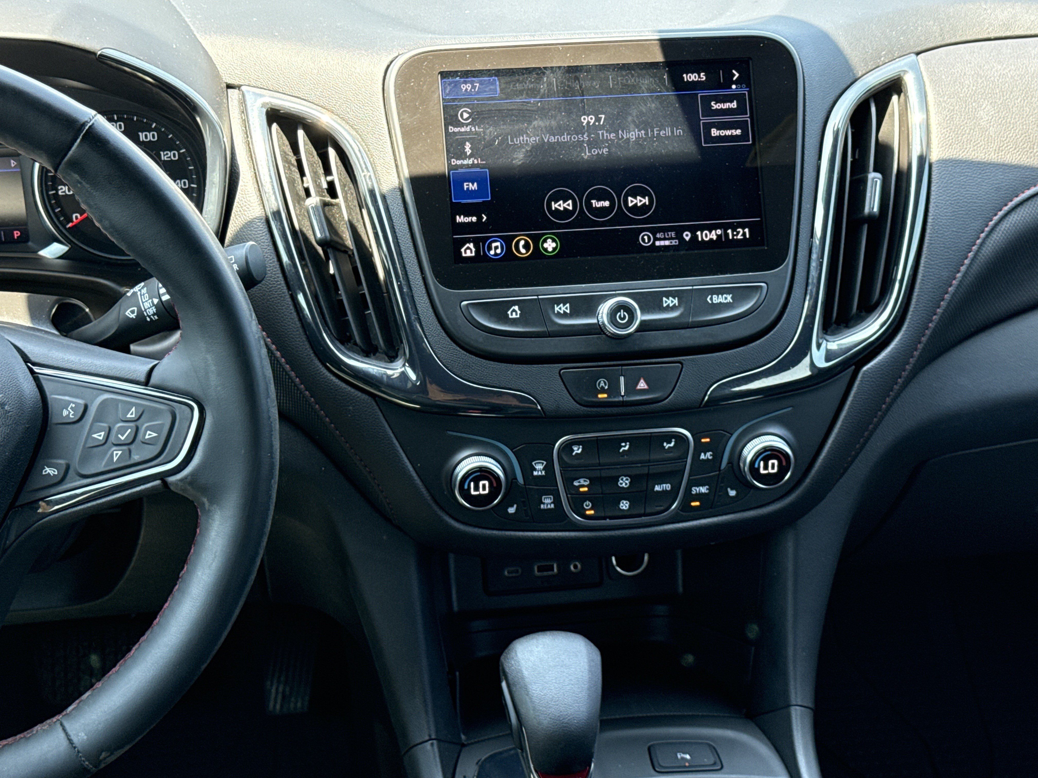 Used 2023 Chevrolet Equinox RS w/ RS Leather Package FWD image 36