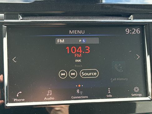 Used 2019 Nissan Rogue SV AWD/4WD image 18