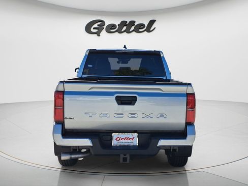 Used 2026 Toyota Tacoma SR5 image 5