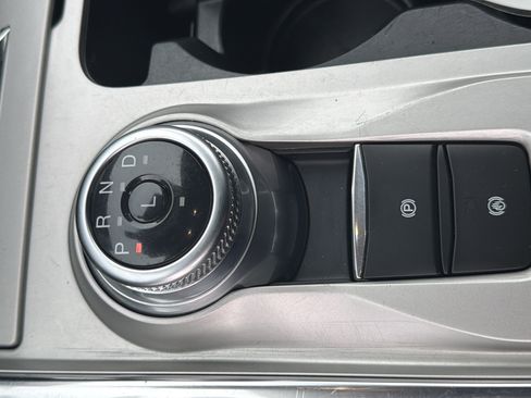 Used 2021 Ford Explorer Limited w/ Equipment Group 301A RWD image 37