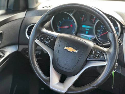 Used 2014 Chevrolet Cruze LT FWD image 9