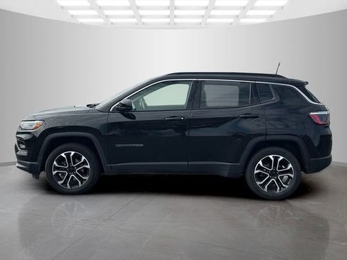 Used 2022 Jeep Compass Limited image 4