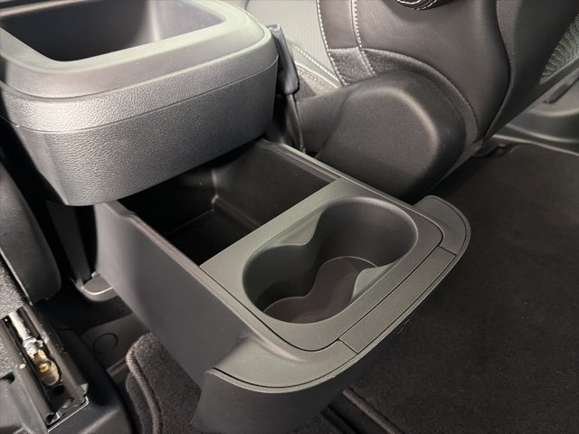 New 2026 Chrysler Pacifica Select AWD/4WD image 30