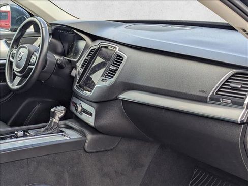 Used 2018 Volvo XC90 T6 Momentum w/ Convenience Package image 20