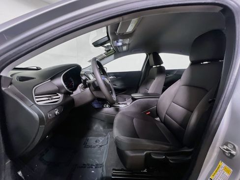 Used 2018 Chevrolet Malibu LS FWD image 15