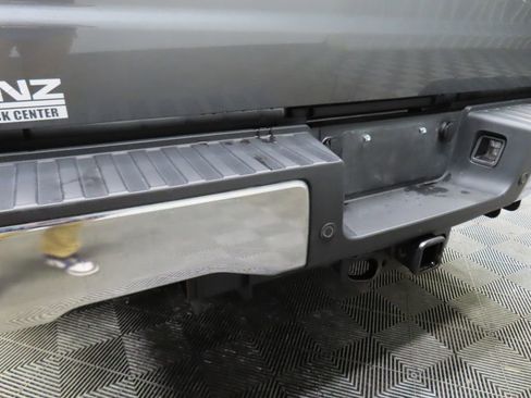 Used 2024 Ford F350 Lariat image 47