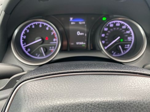 Used 2021 Toyota Camry SE w/ Convenience Package FWD image 14