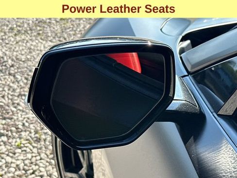 Used 2022 Chevrolet Corvette Stingray Premium Cpe w/ Z51 Performance Package RWD image 7