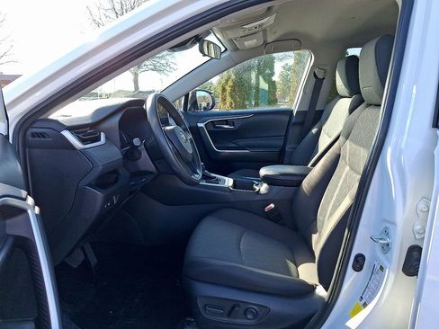 Used 2024 Toyota RAV4 XLE image 13