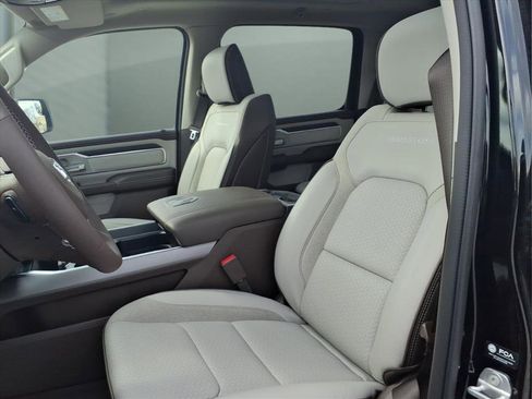 New 2025 RAM 1500 Laramie image 18