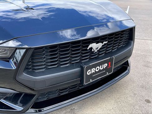 Used 2025 Ford Mustang Premium RWD image 26