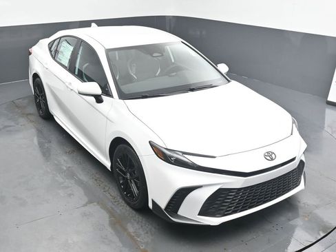 New 2026 Toyota Camry SE image 21