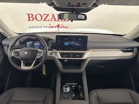 New 2025 Ford Explorer Active w/ Active Comfort Package image 9