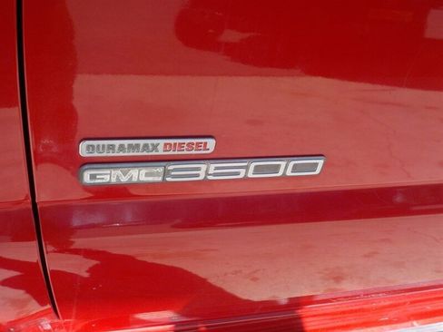 Used 2005 GMC Sierra 3500 SLE w/ Heavy-Duty Power Package image 16