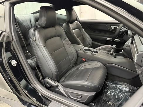Used 2025 Ford Mustang GT Premium image 35