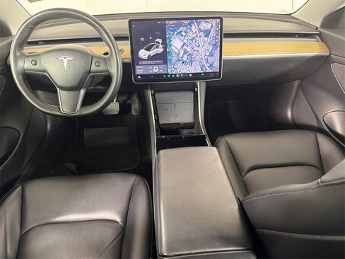Used 2020 Tesla Model 3 Standard Range Plus image 22