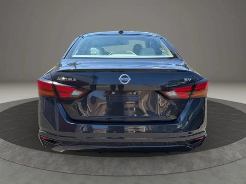 Used 2022 Nissan Altima 2.5 SV FWD image 6