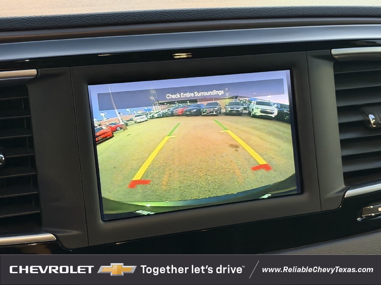 Used 2022 Chrysler Voyager LX FWD image 22