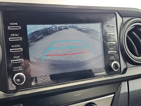 Used 2022 Toyota Tacoma SR AWD/4WD image 15