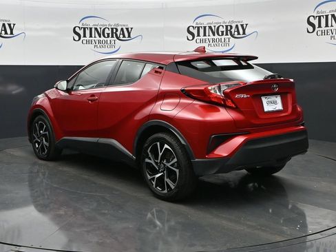 Used 2021 Toyota C-HR XLE FWD image 5
