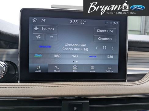 Used 2022 Lincoln Corsair AWD w/ Premium Package image 20