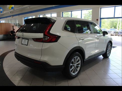 Certified 2024 Honda CR-V EX image 5