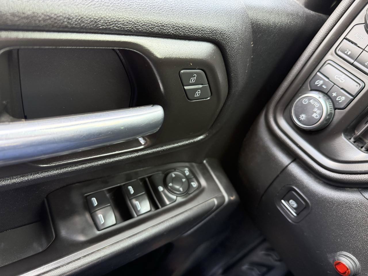 Used 2021 Chevrolet Silverado 2500 W/T w/ WT Fleet Convenience Package AWD/4WD image 25