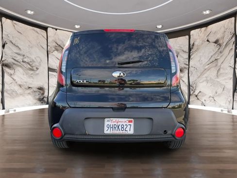 Used 2014 Kia Soul + image 7