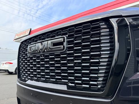Used 2023 GMC Yukon Denali Ultimate image 17