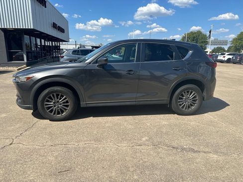 Used 2017 MAZDA CX-5 Touring w/ Preferred Equipment Package FWD image 3