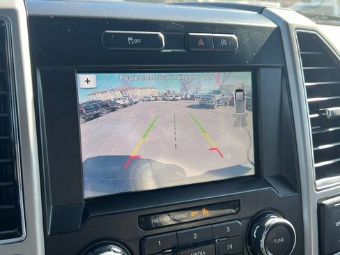 Used 2019 Ford F150 Lariat w/ Equipment Group 501A Mid image 34