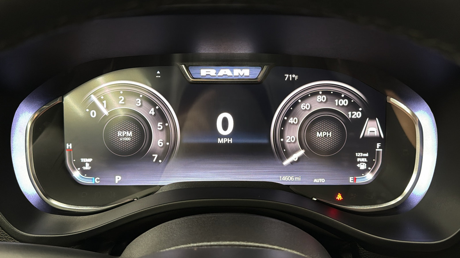 Used 2025 RAM 1500 Big Horn AWD/4WD image 31
