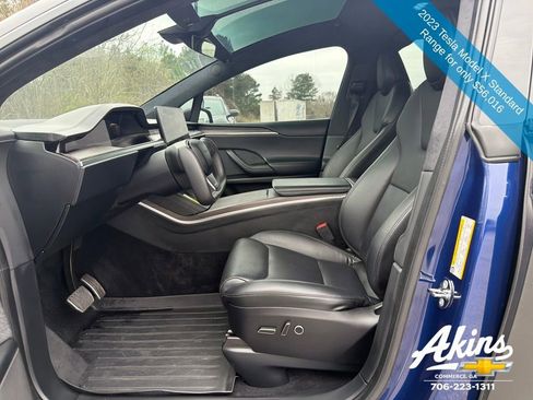 Used 2023 Tesla Model X image 9