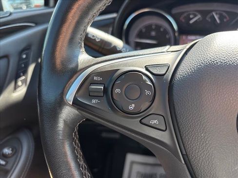 Certified 2020 Buick Envision Essence w/ Experience Buick Package AWD/4WD image 13